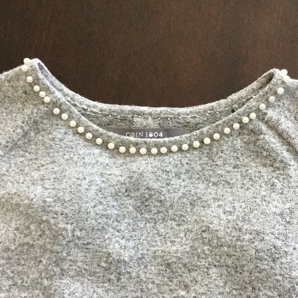 NWOT beautiful detailed sweater - Picture 2 of 6